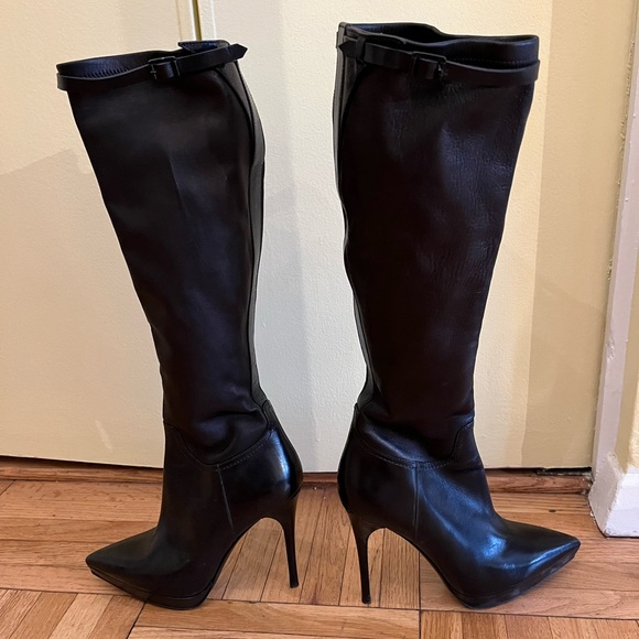 Burberry Leather boots - Picture 6 of 10